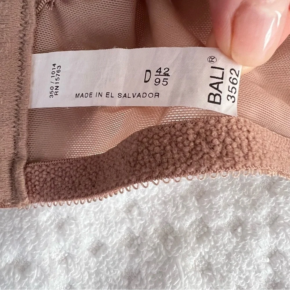 Bali bra. 42D . RN # 3562